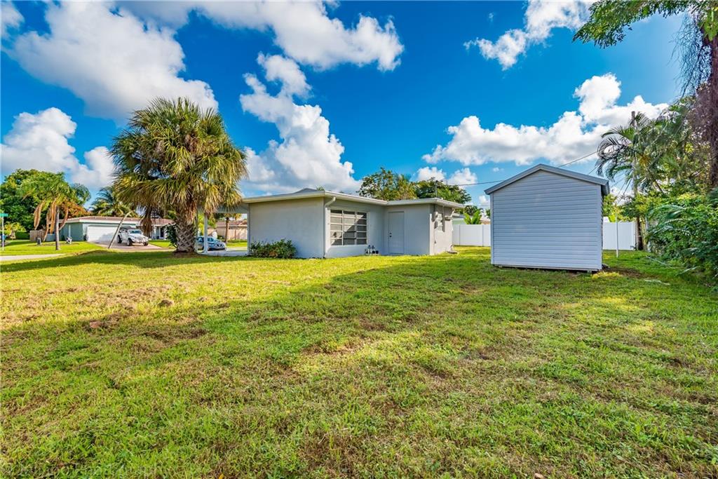 FLORESTA ESTATES - Residential