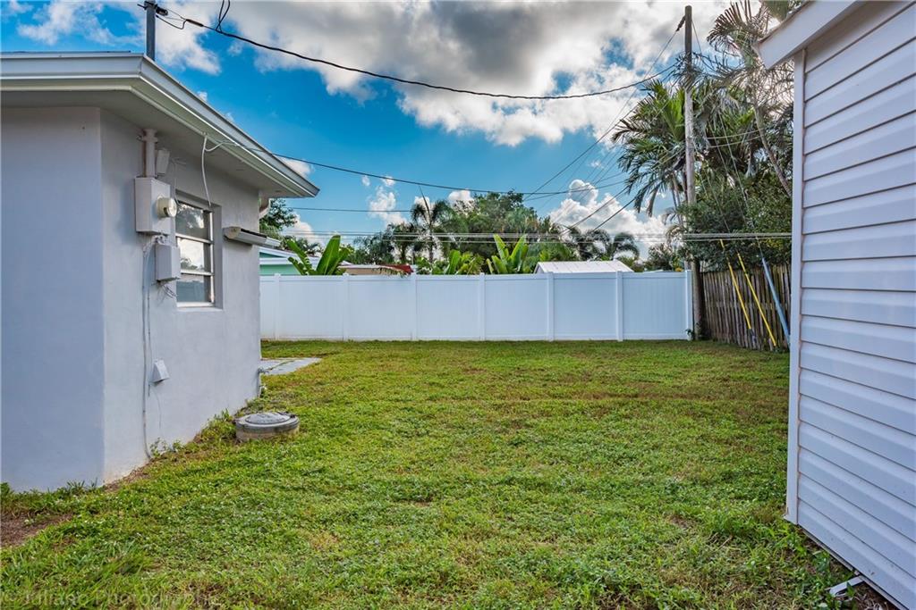 FLORESTA ESTATES - Residential