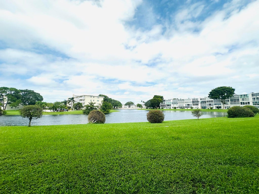 Photo of 1030 Ashby D, Deerfield Beach, FL 33442 (MLS # B26090408)