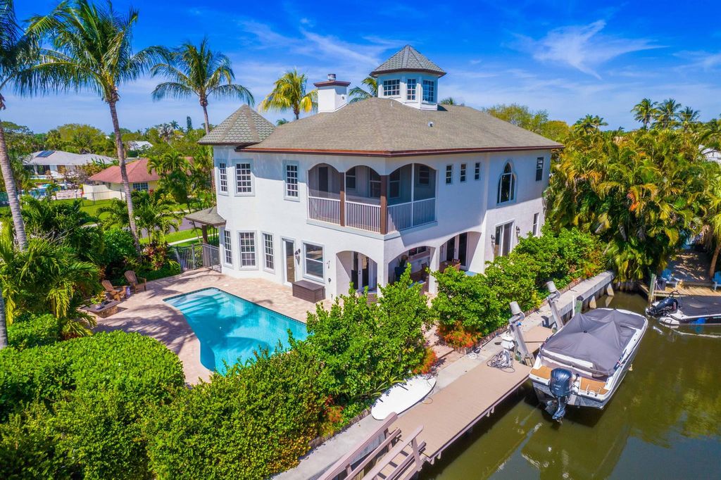 Photo of 705 Irwin Lane, Jupiter, FL 33458 (MLS # R10968171)