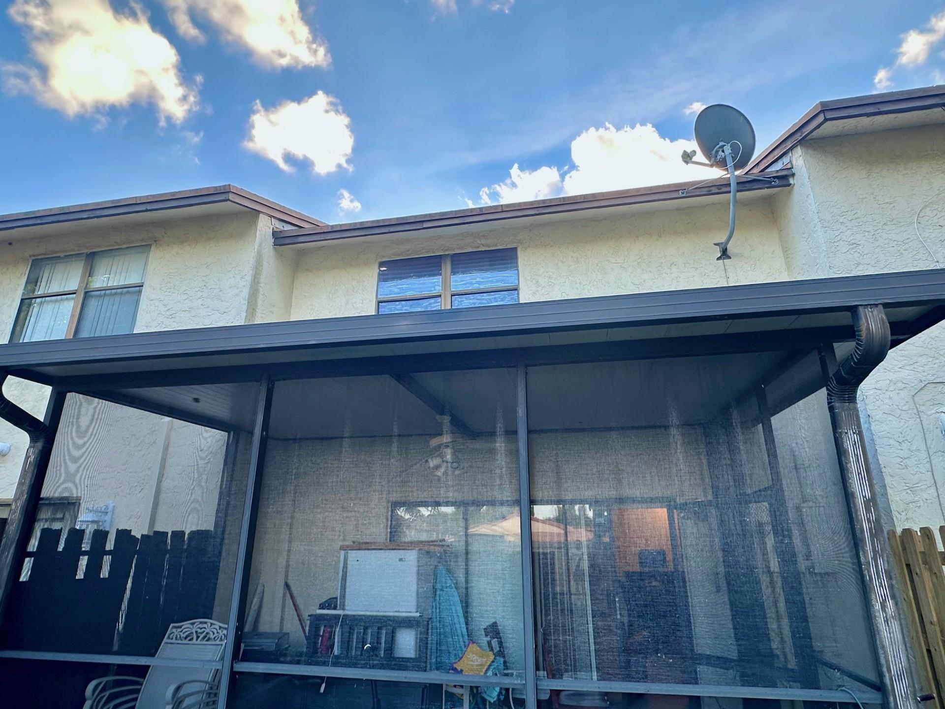 Townhomes of Inverrary - Residential