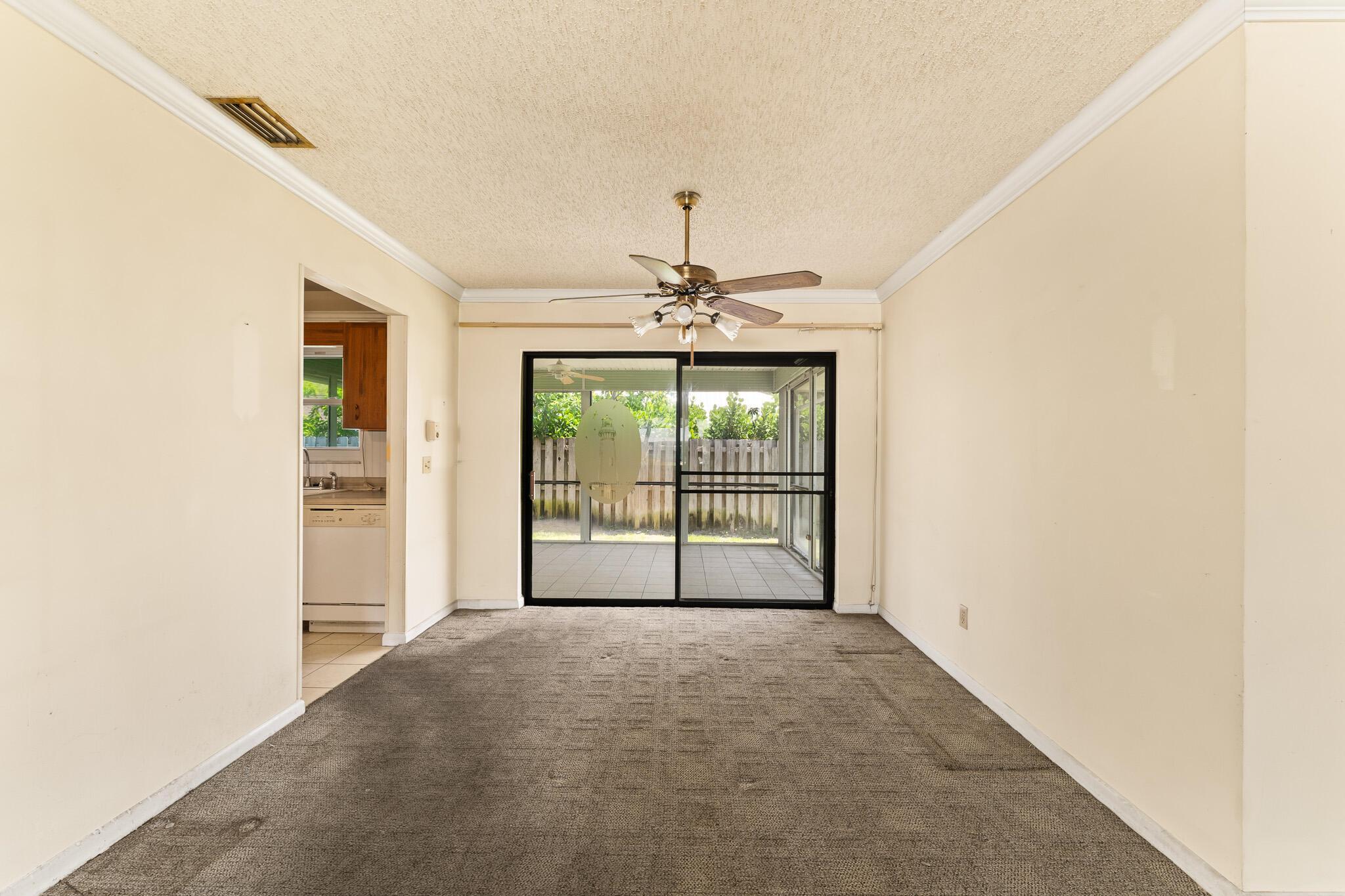 2001 NE Hoya Calle