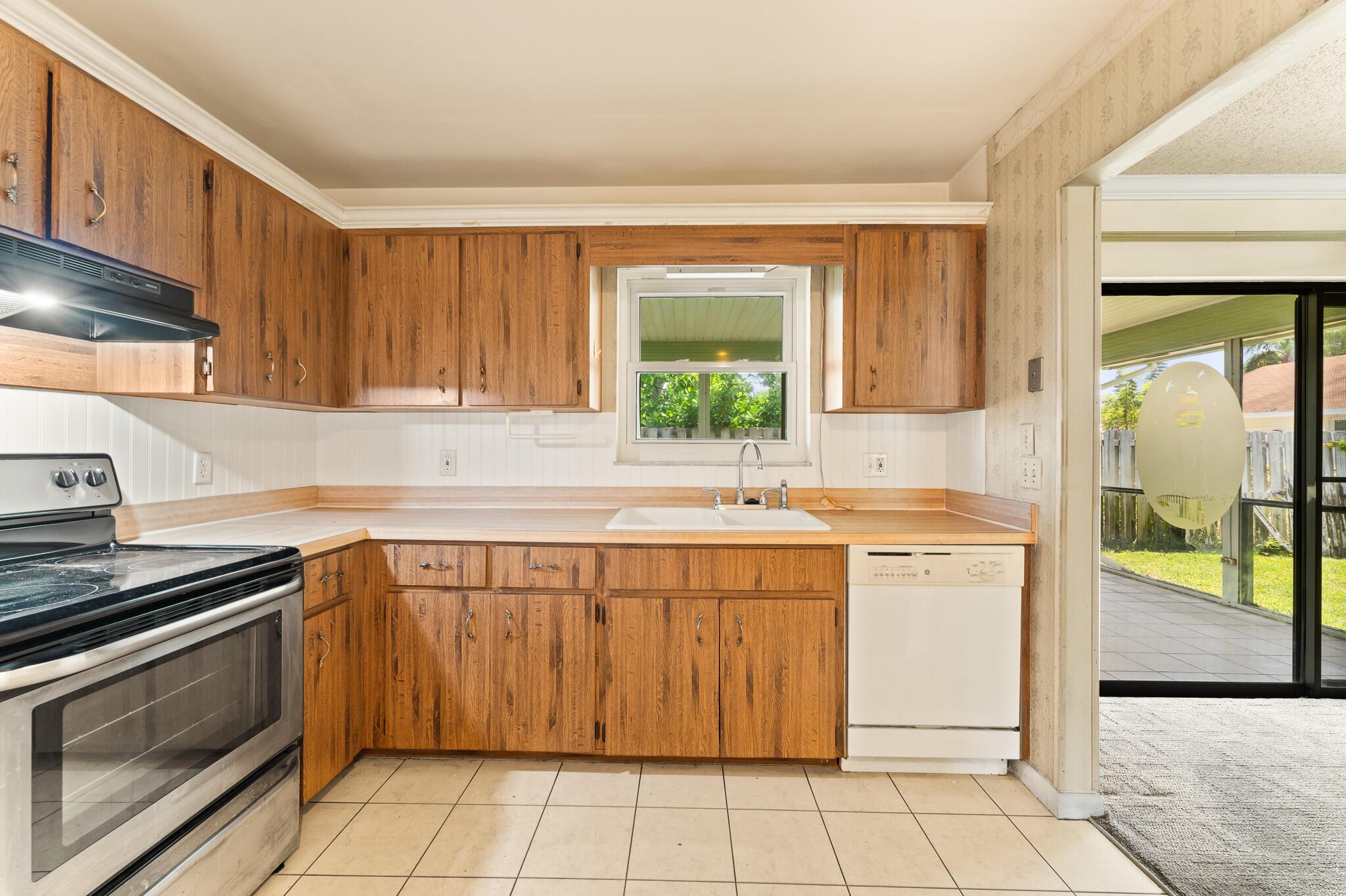 JENSEN PARK ESTATES - Residential