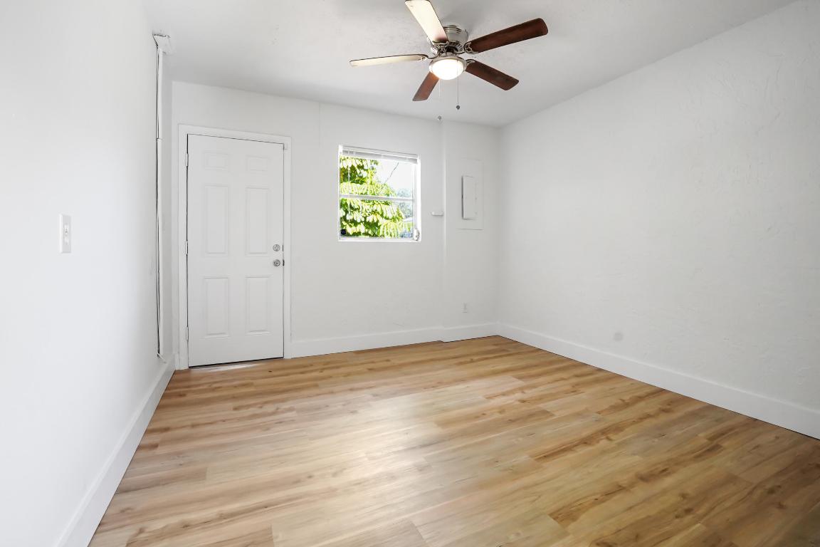 LAKEWOOD PARK - Residential