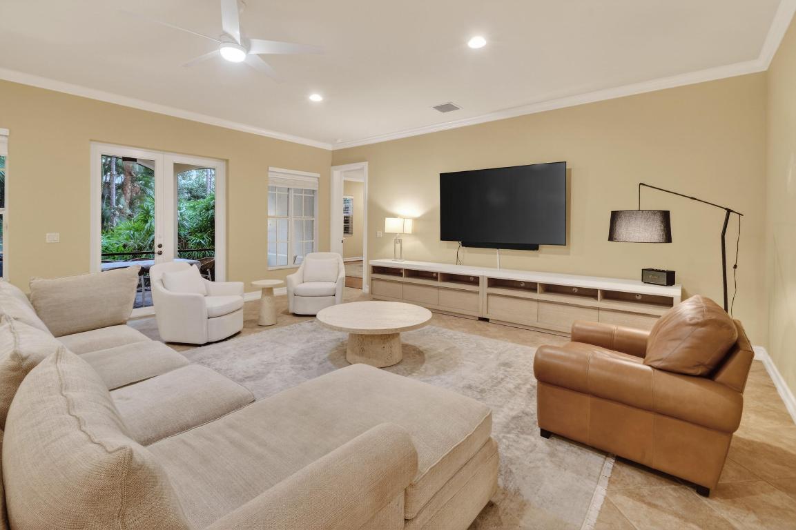 CHAMBORD AT FRENCHMANS RESERVE CONDO - Residential Lease