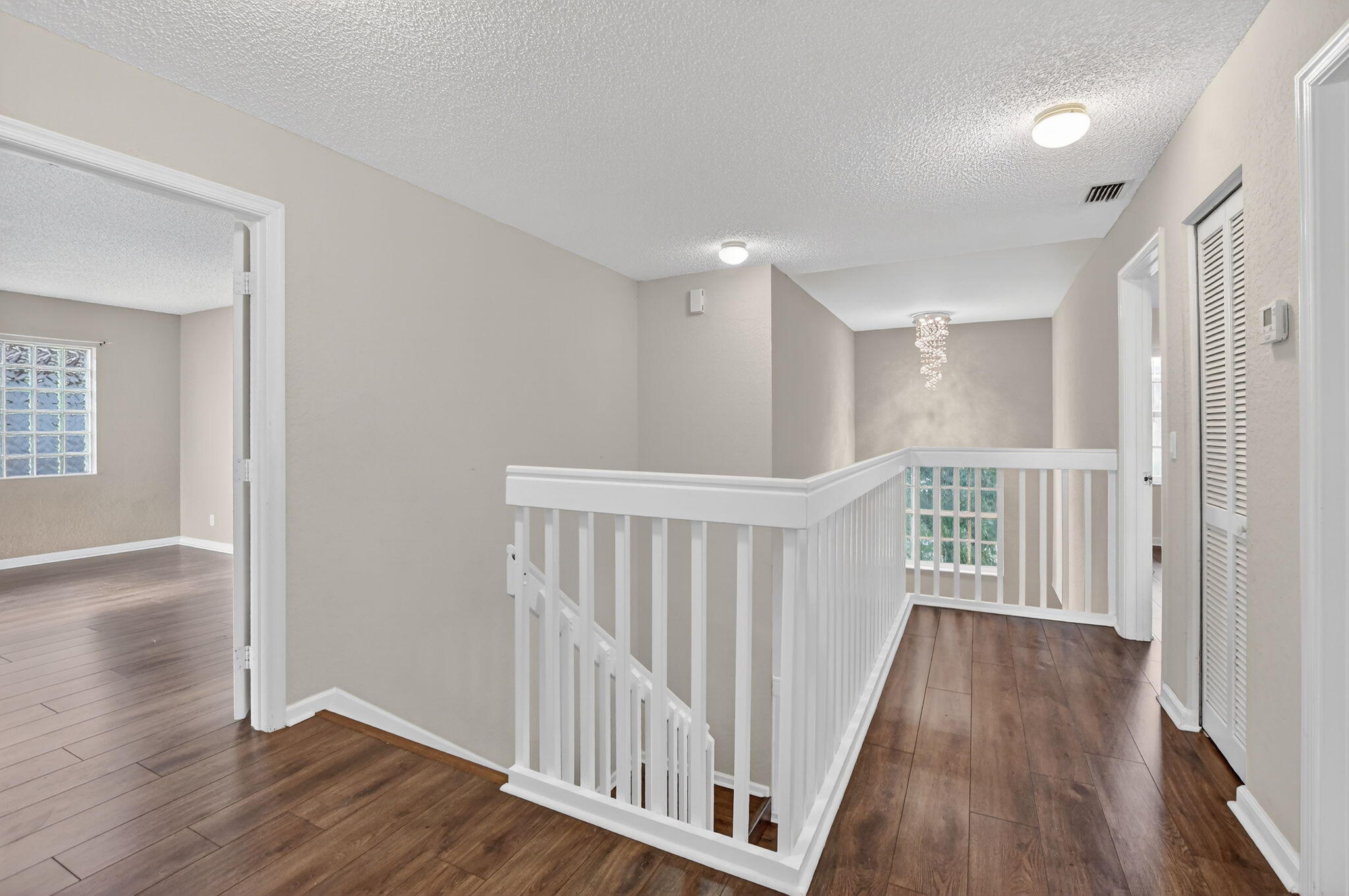 BOCA CHASE TR 9 E - Residential Lease