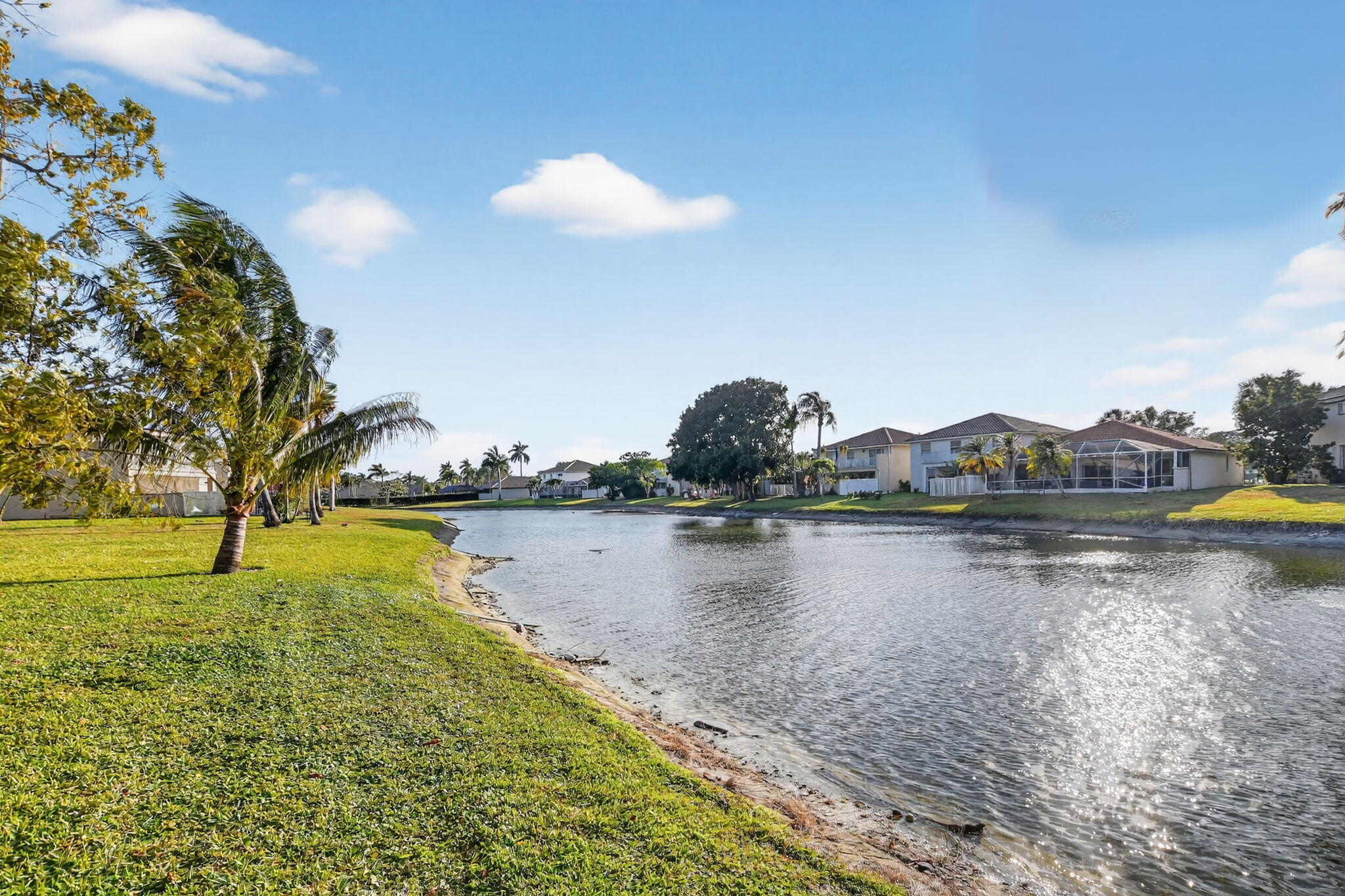 BOCA CHASE TR 9 E - Residential Lease