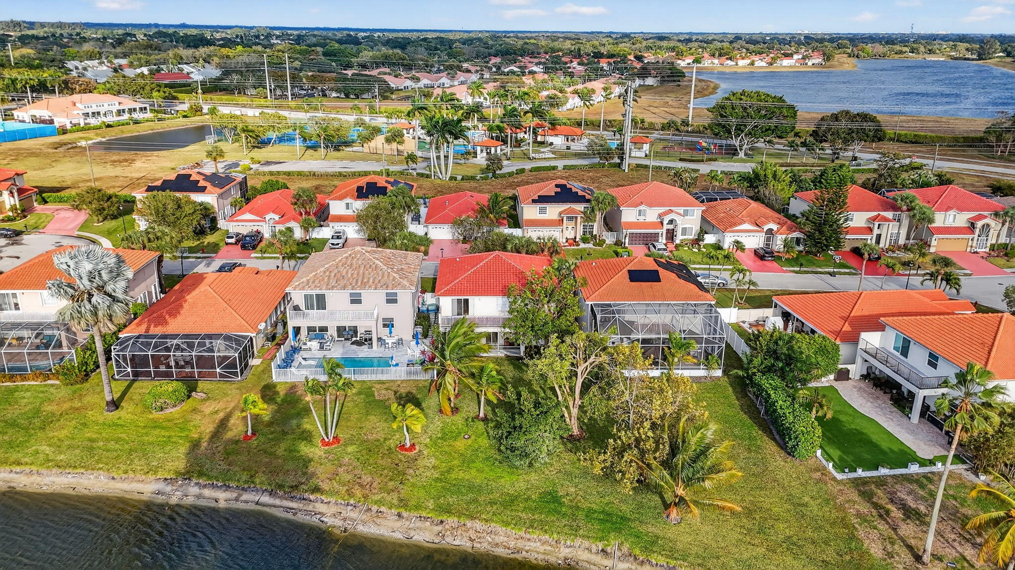 BOCA CHASE TR 9 E - Residential Lease