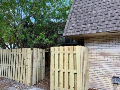 Tiny photo for 8201 SW 24th Street #23c, North Lauderdale, FL 33068 (MLS # B26010174)