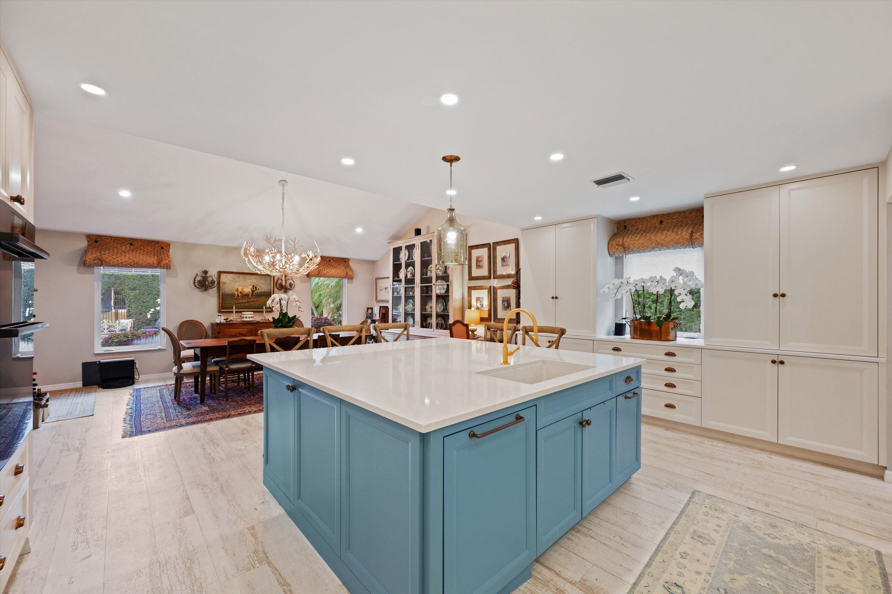 SADDLE TRAIL PARK OF WELLINGTON - Residential