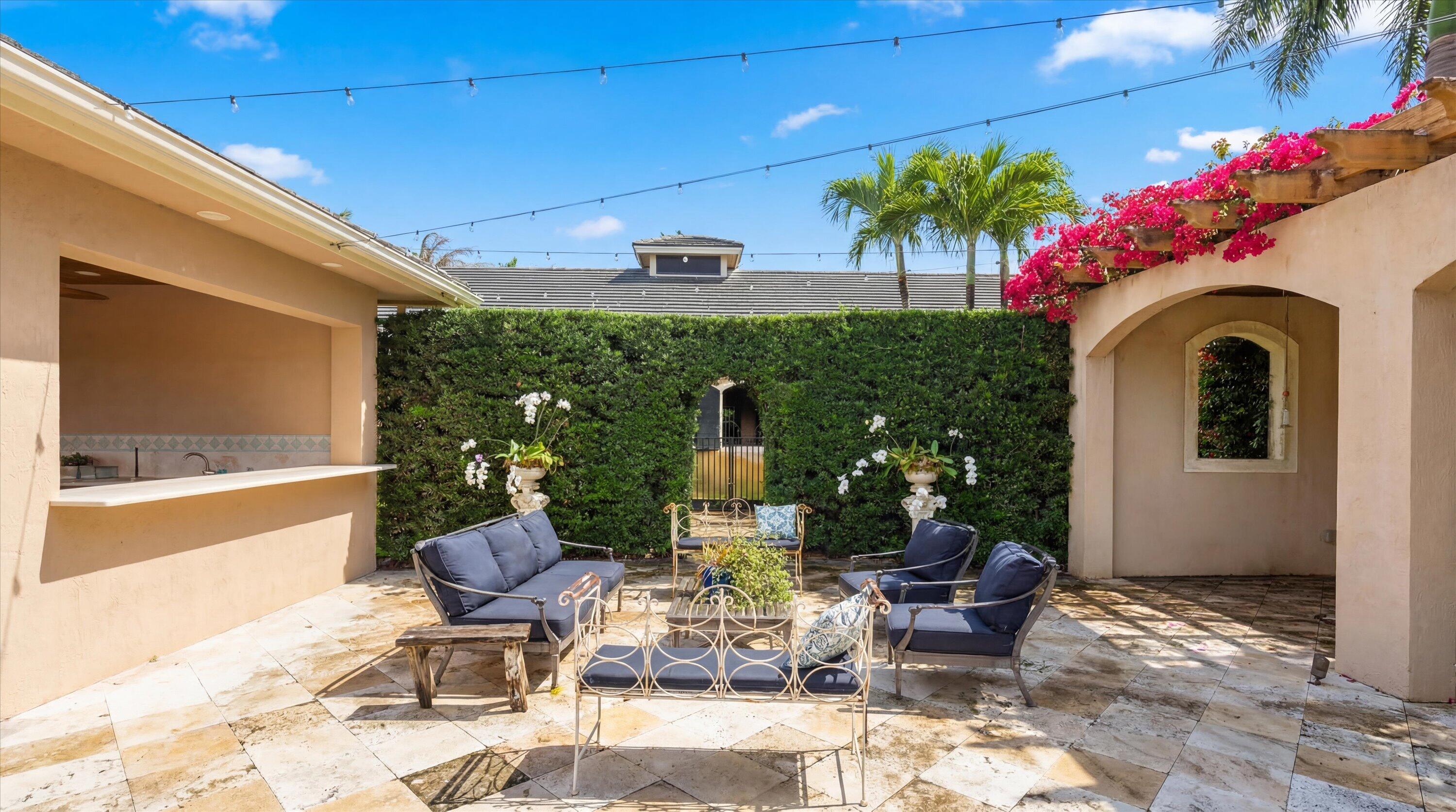 SADDLE TRAIL PARK OF WELLINGTON - Residential