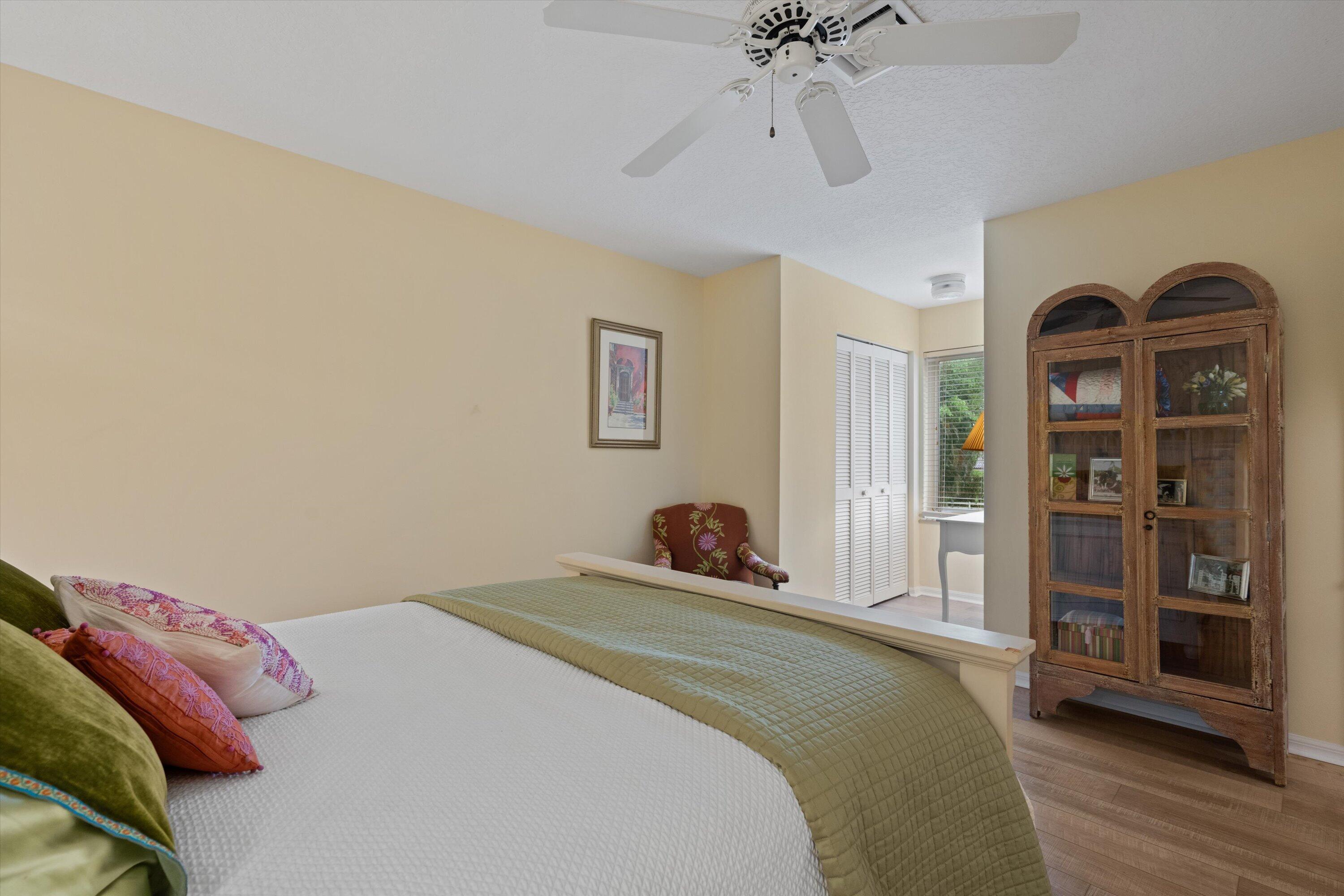 SADDLE TRAIL PARK OF WELLINGTON - Residential