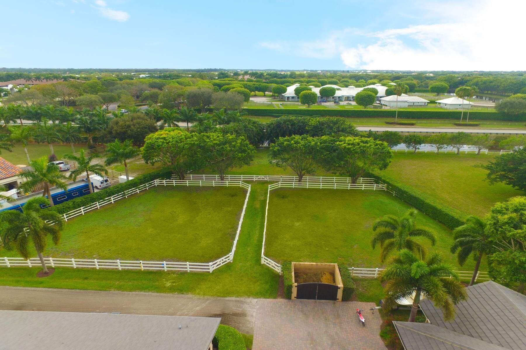 SADDLE TRAIL PARK OF WELLINGTON - Residential