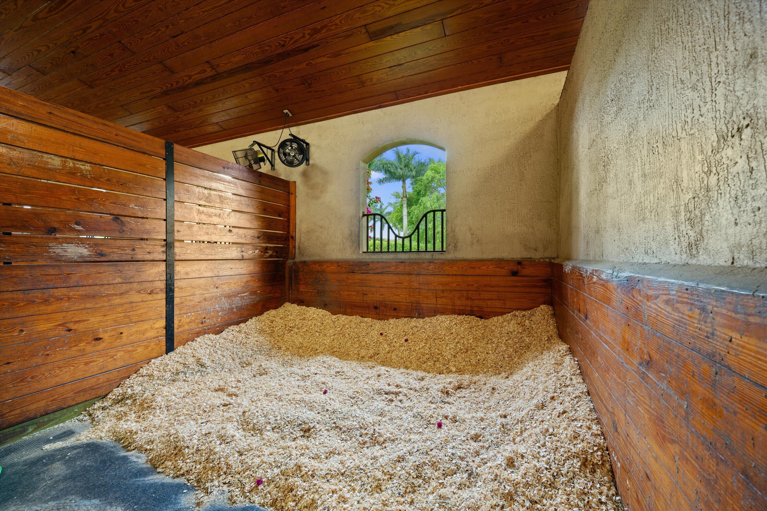 SADDLE TRAIL PARK OF WELLINGTON - Residential