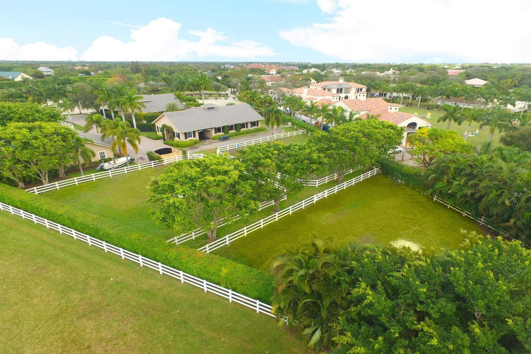 SADDLE TRAIL PARK OF WELLINGTON - Residential