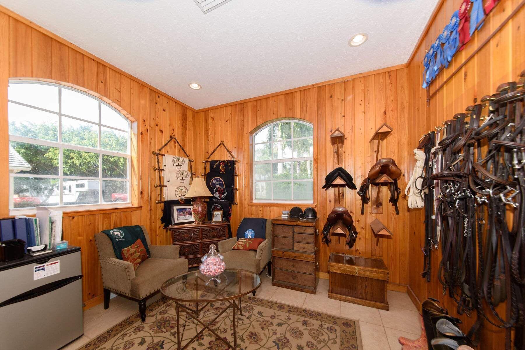 SADDLE TRAIL PARK OF WELLINGTON - Residential