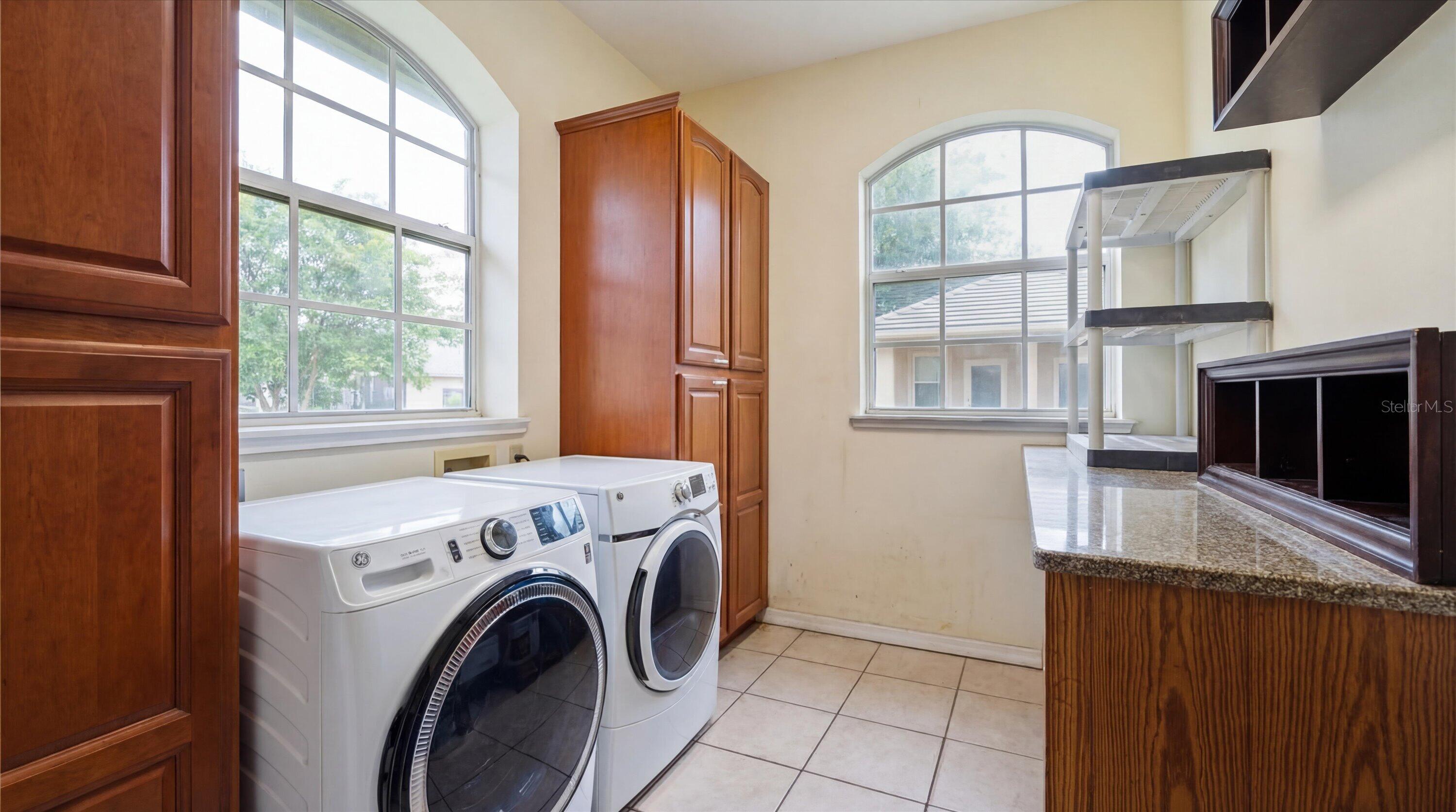 SADDLE TRAIL PARK OF WELLINGTON - Residential