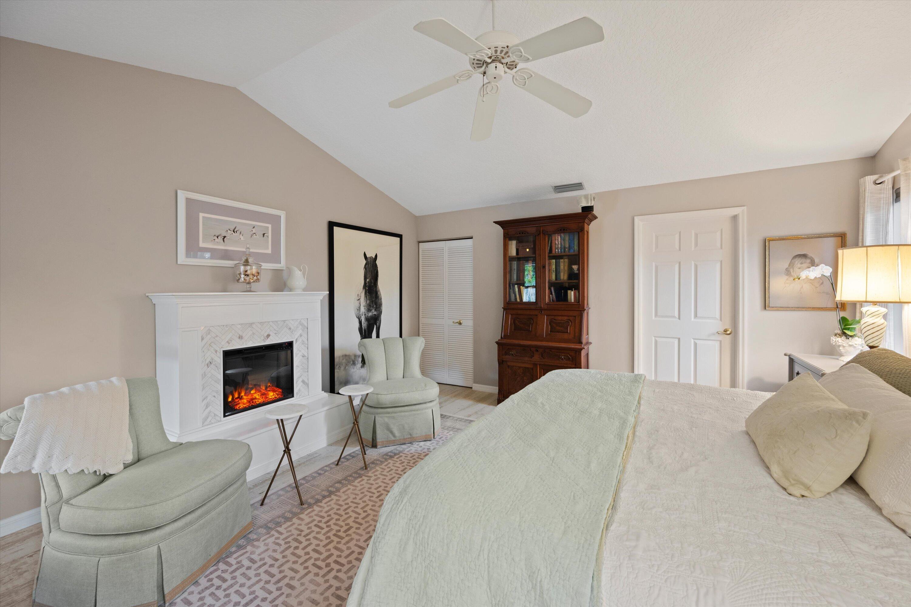 SADDLE TRAIL PARK OF WELLINGTON - Residential