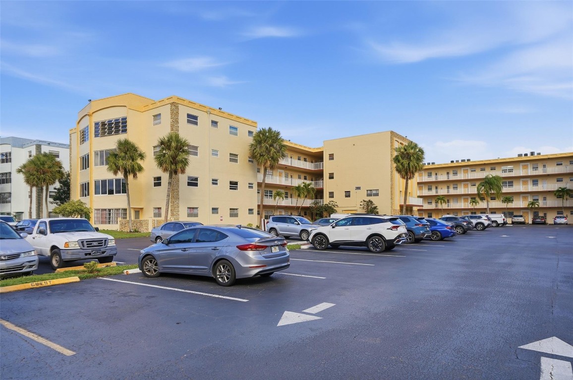 TOPAZ SOUTH CONDO - Residential