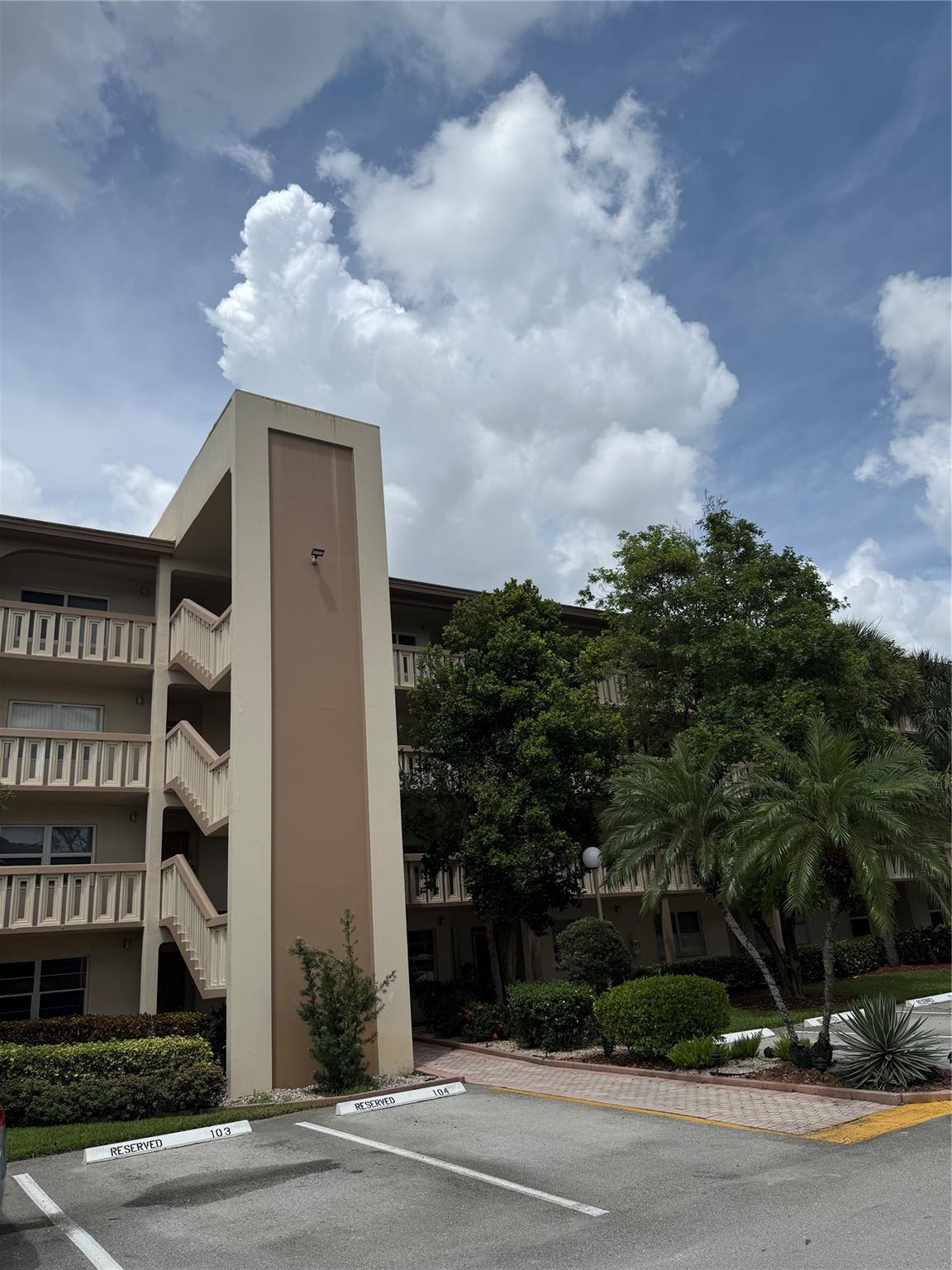 WYNMOOR - Residential Lease
