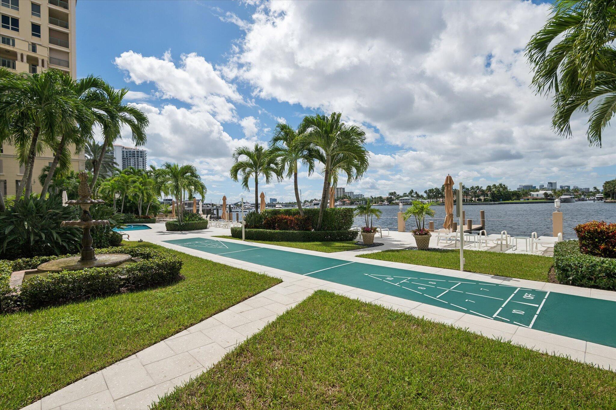 VERSAILLES CO-OP - Residential