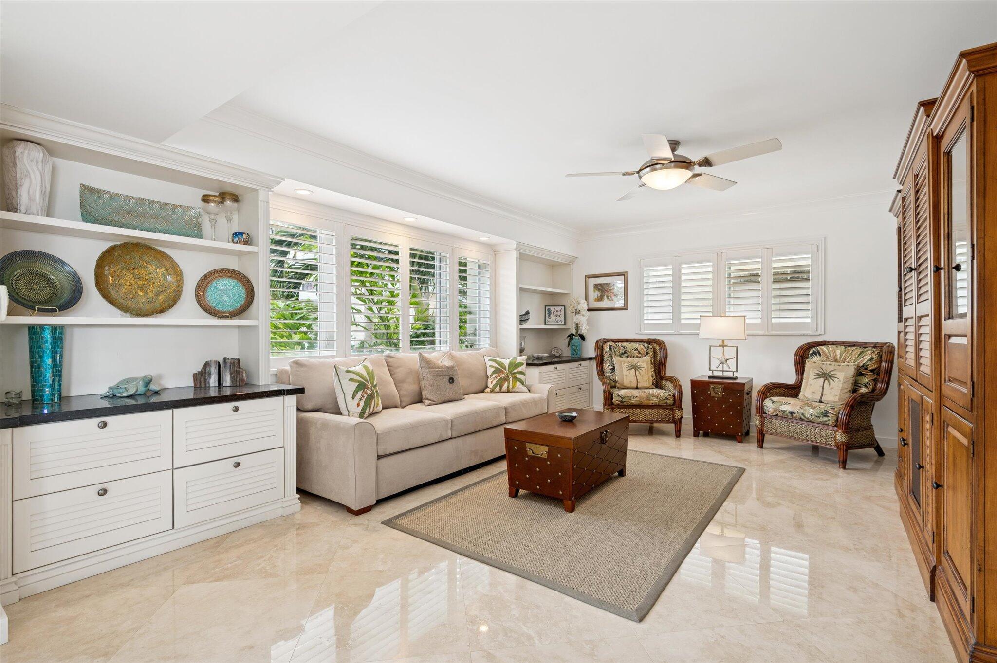 VERSAILLES CO-OP - Residential