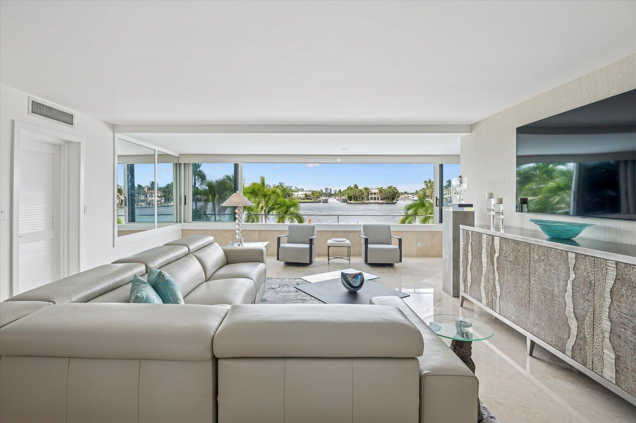 VERSAILLES CO-OP - Residential