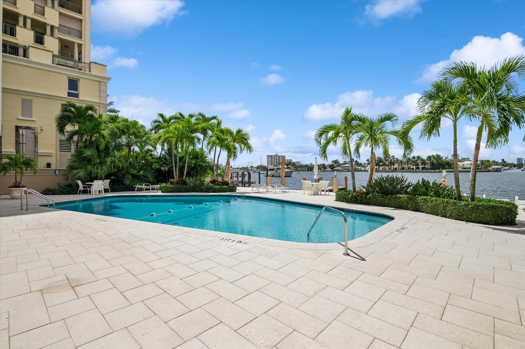 VERSAILLES CO-OP - Residential