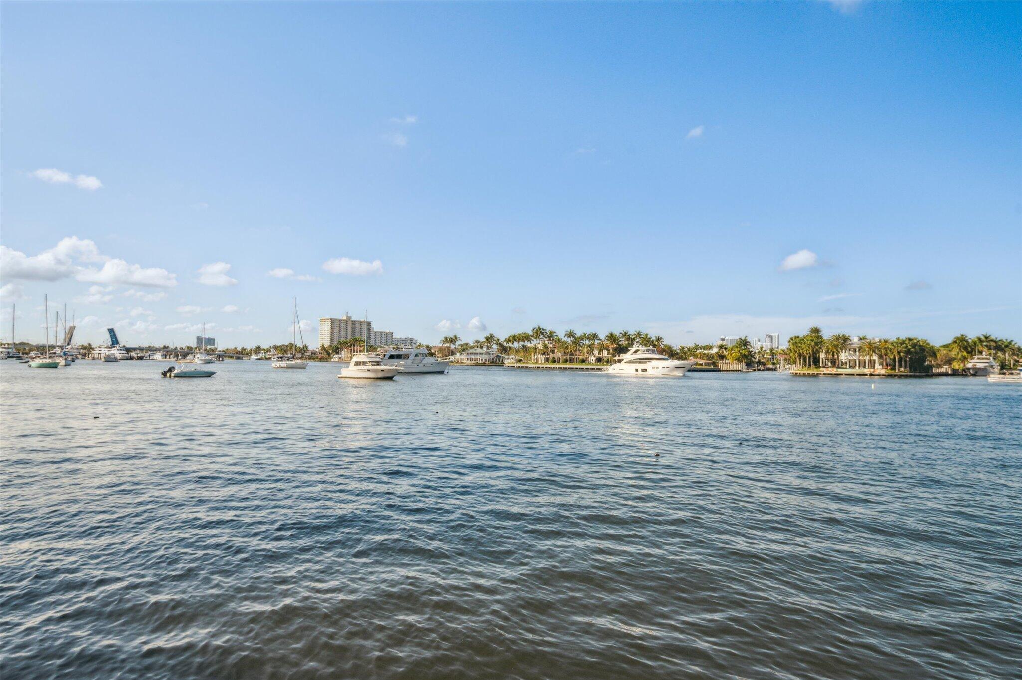 VERSAILLES CO-OP - Residential