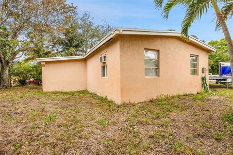 A home in Deerfield Beach