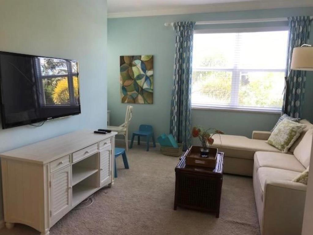 BLUE LAKE TOWNHOMES - Residential Lease