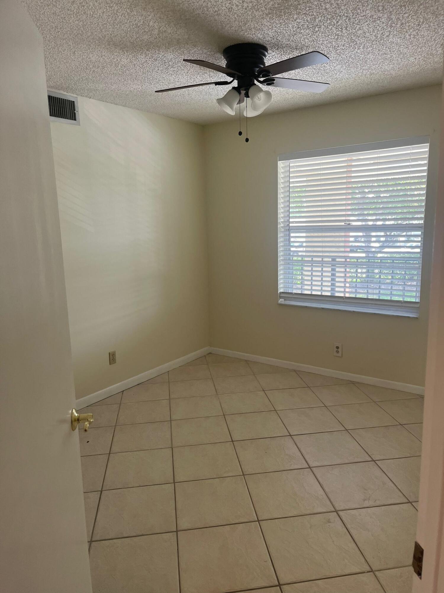 ROSEWOOD CONDO - Residential Lease
