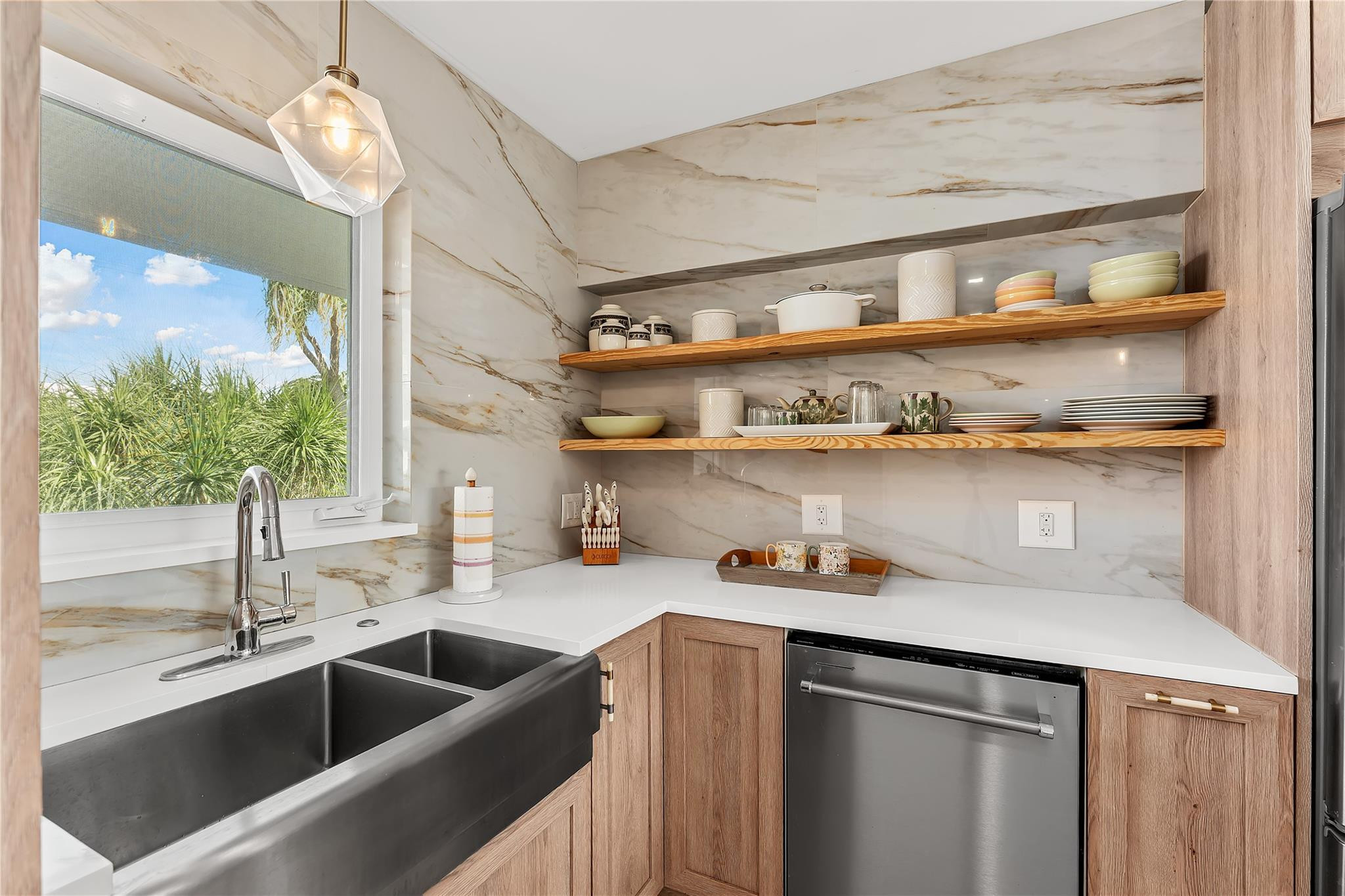 2400 NE 36th Street 12