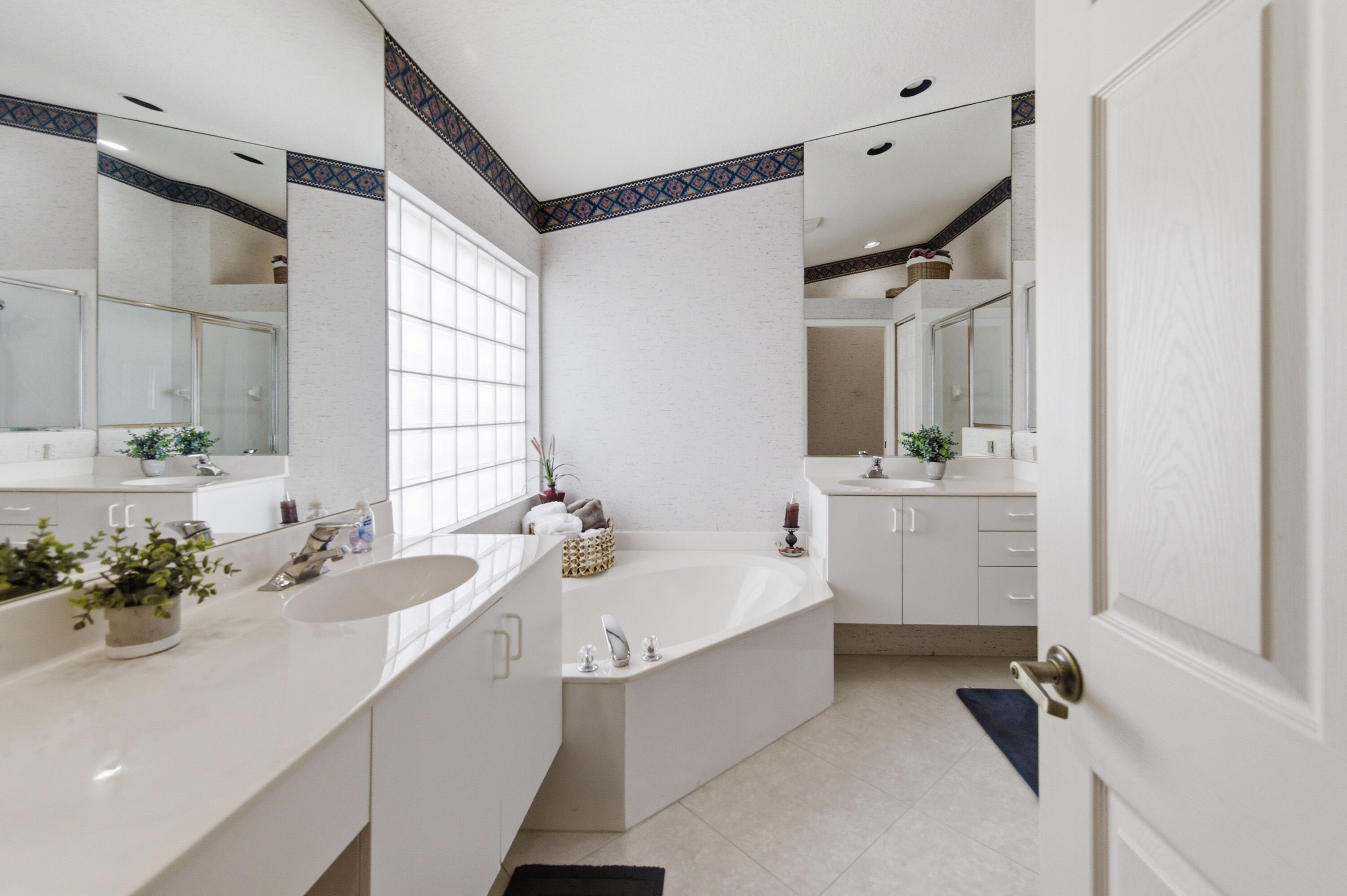HUNTINGTON WALK POD H - Residential