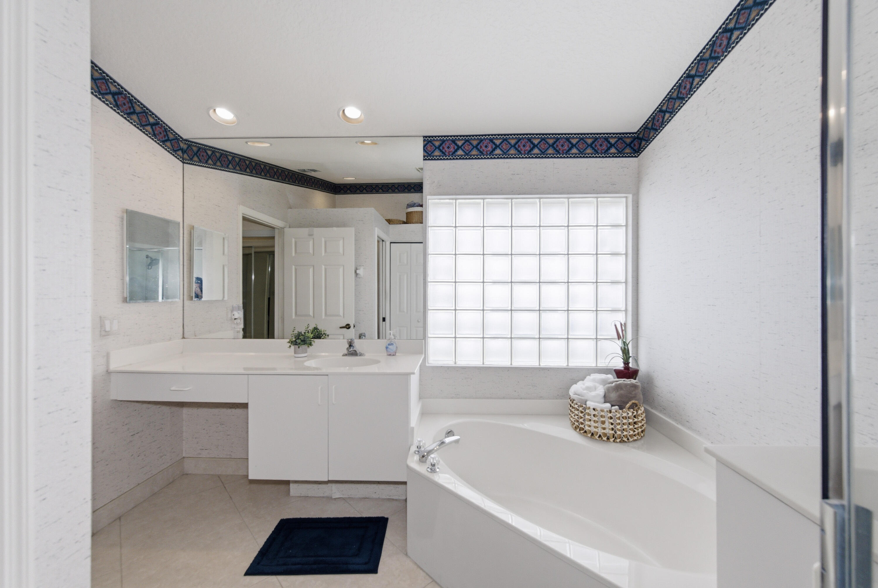 HUNTINGTON WALK POD H - Residential