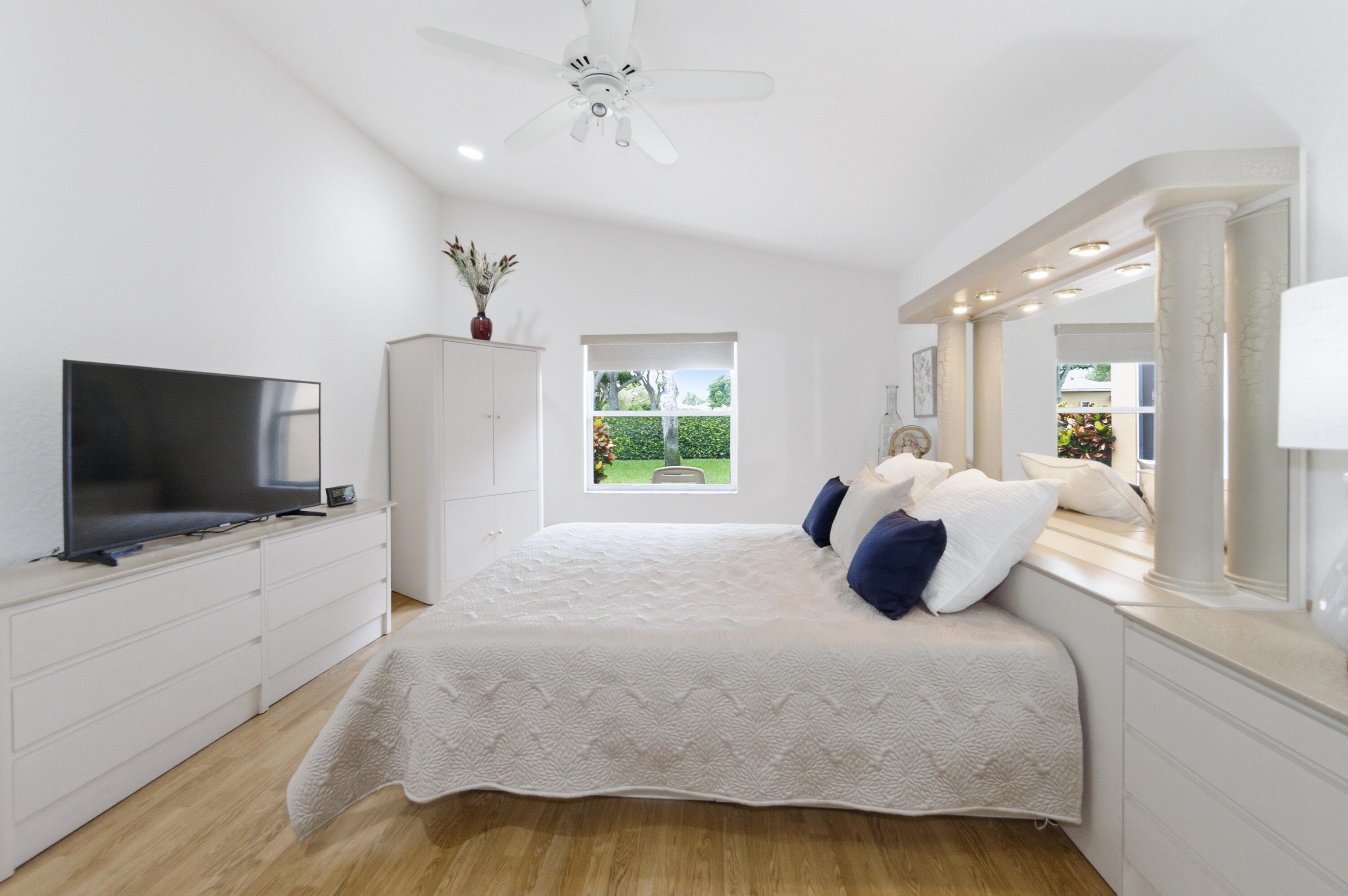 HUNTINGTON WALK POD H - Residential