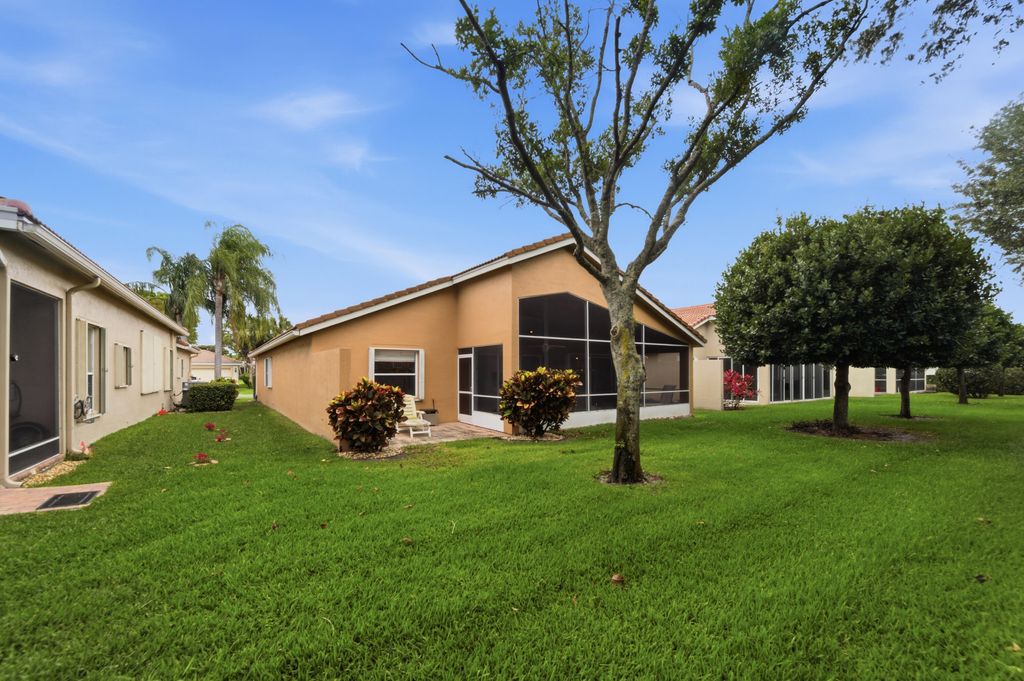 Photo of 6585 VÃ­a Vicenza, Delray Beach, FL 33446 (MLS # B26024144)