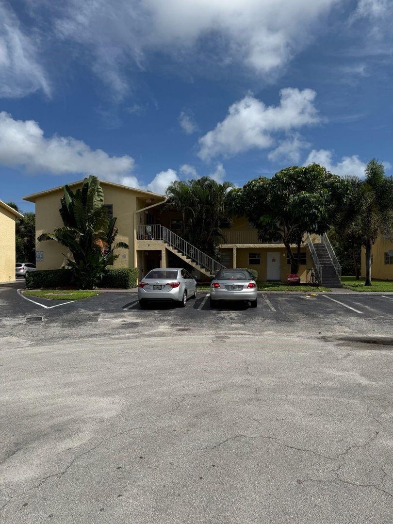 Coconut Creek 10th Sec 70 - Residential Lease