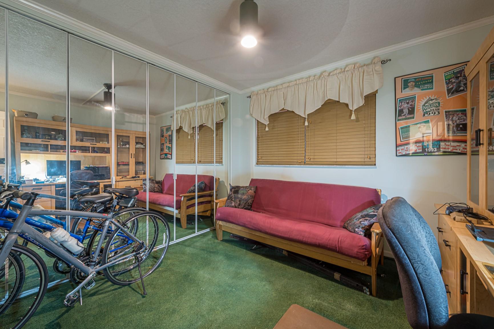 THE BRIARWOOD CLUB - Residential