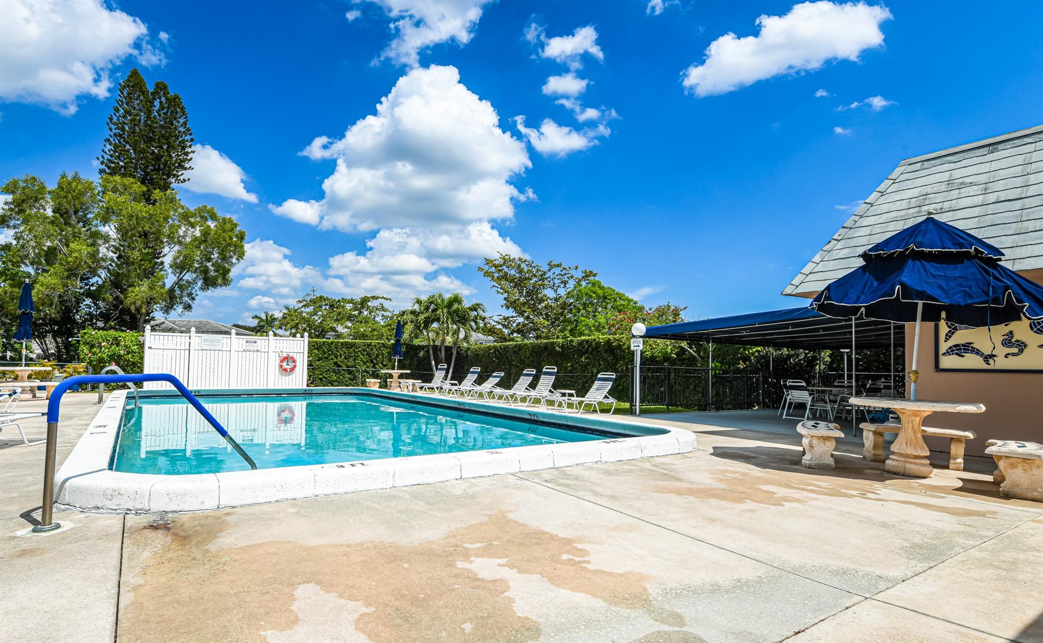 THE BRIARWOOD CLUB - Residential