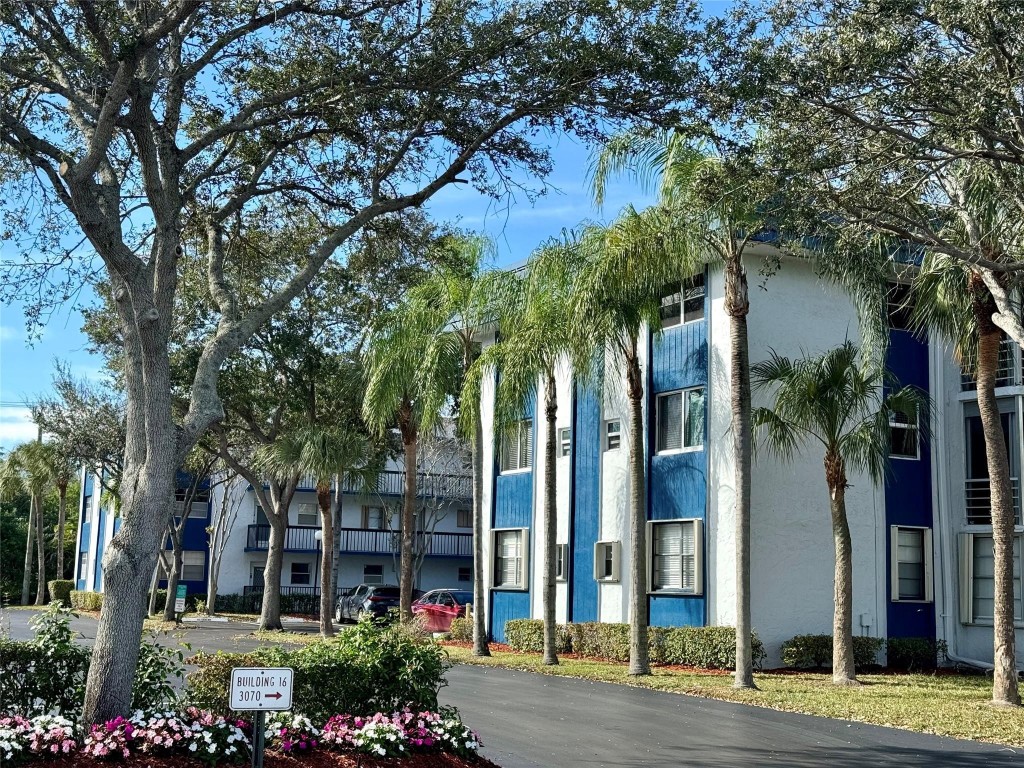 Holiday Springs - Residential