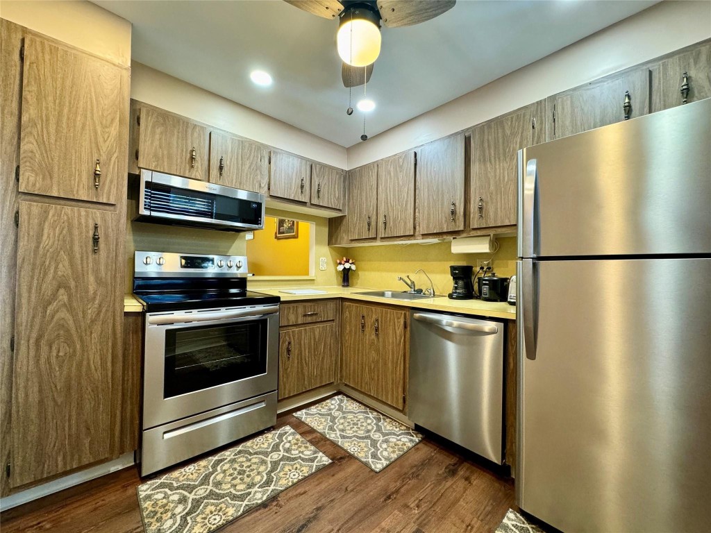 Holiday Springs - Residential