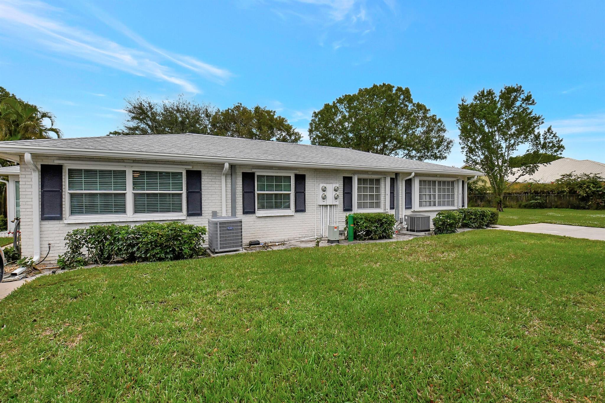 LIMETREE CONDO - Residential