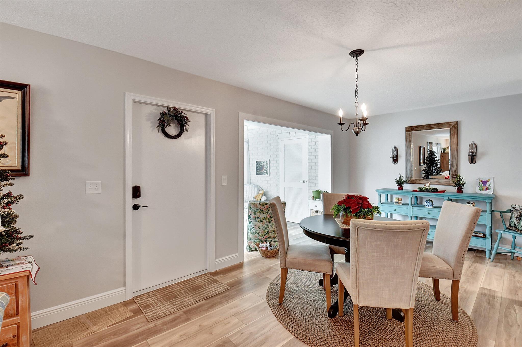 LIMETREE CONDO - Residential