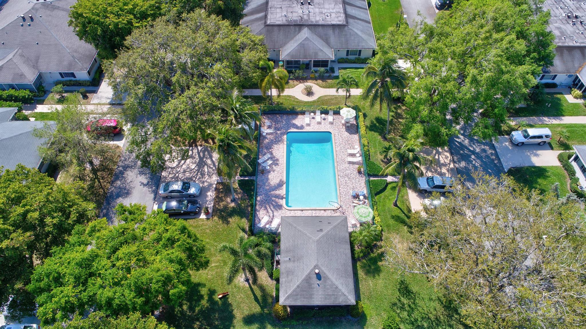 LIMETREE CONDO - Residential