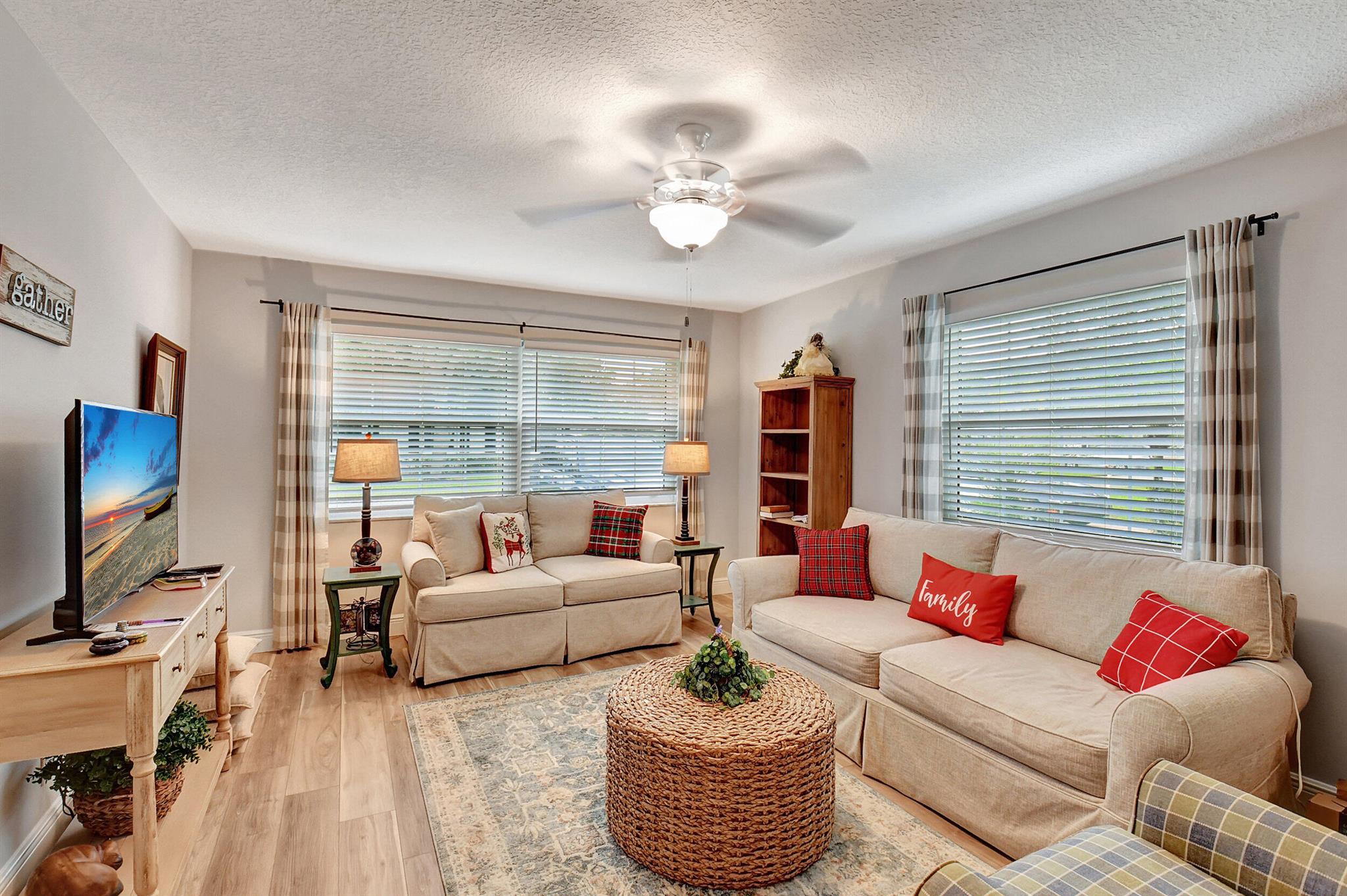 LIMETREE CONDO - Residential