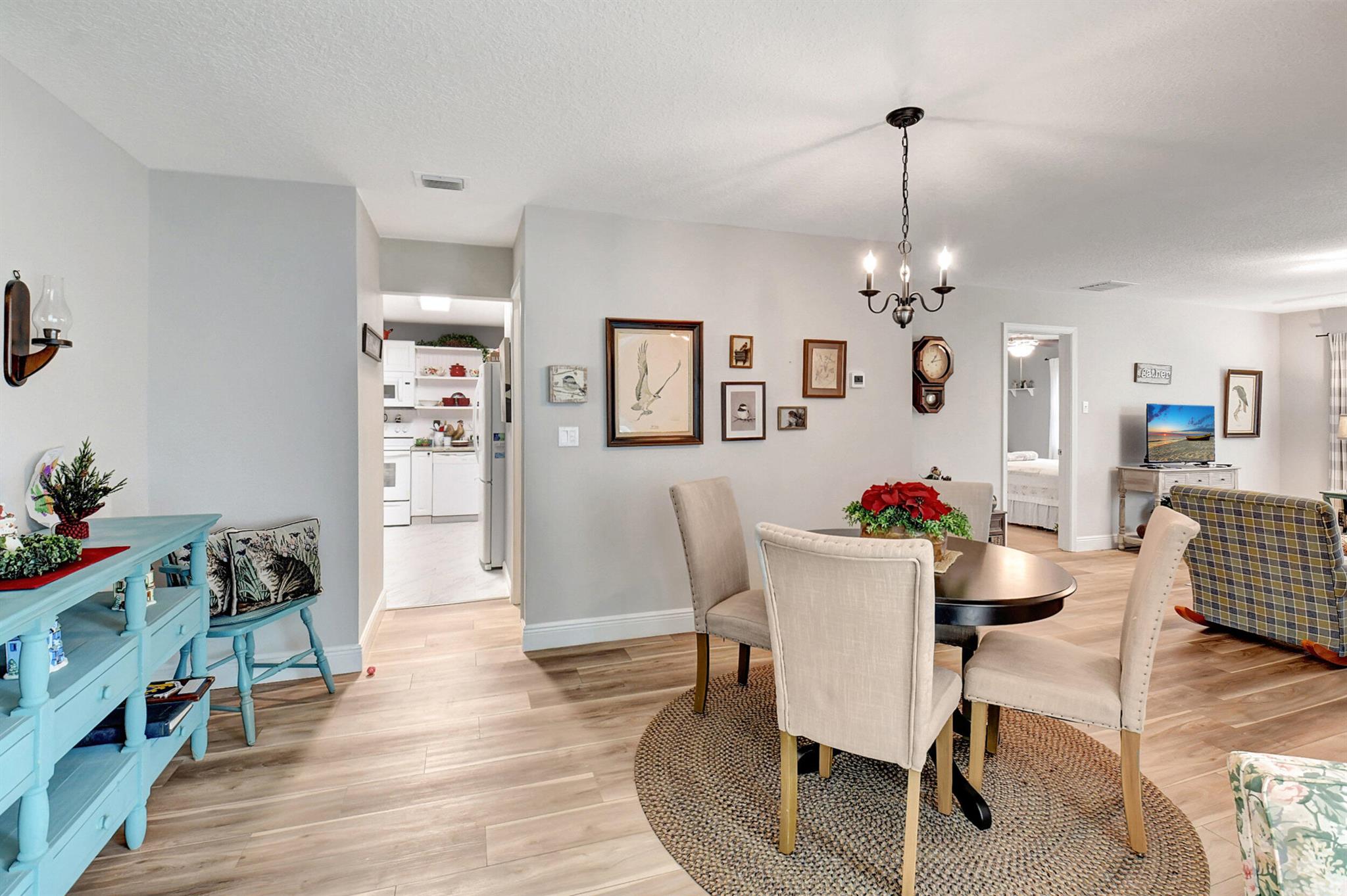 LIMETREE CONDO - Residential