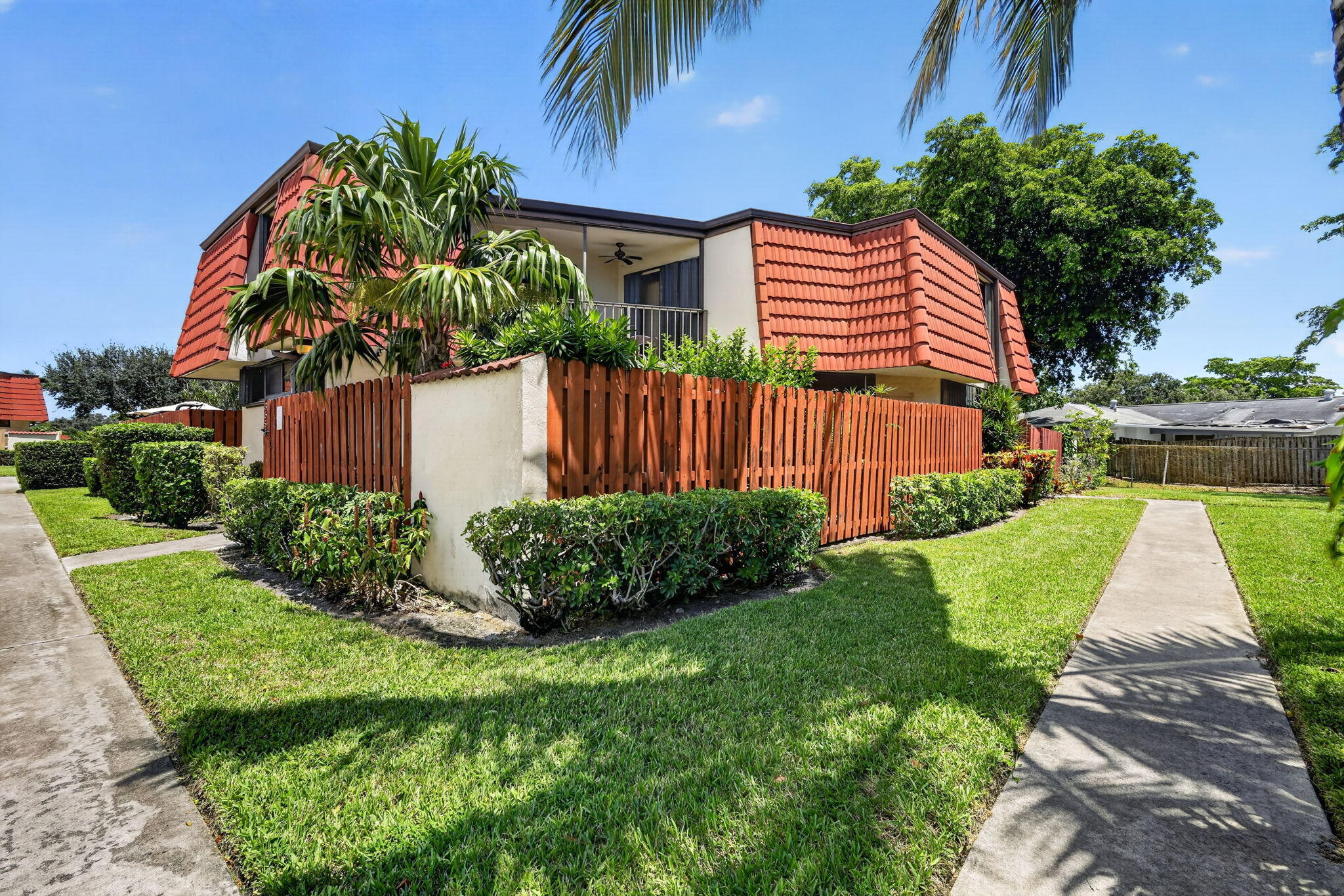 3659 VICTORIA Drive
