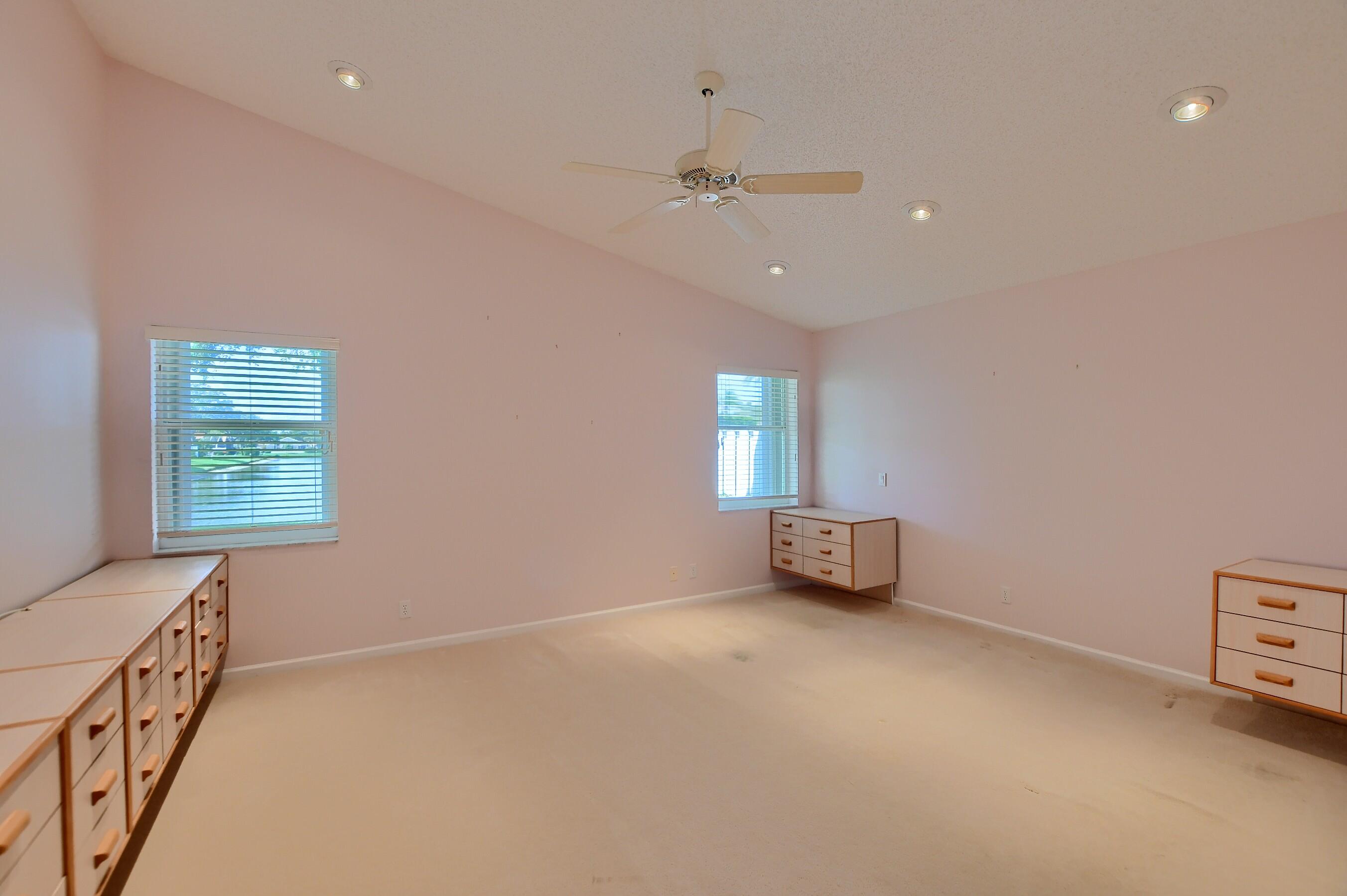 PALM ISLES - Residential