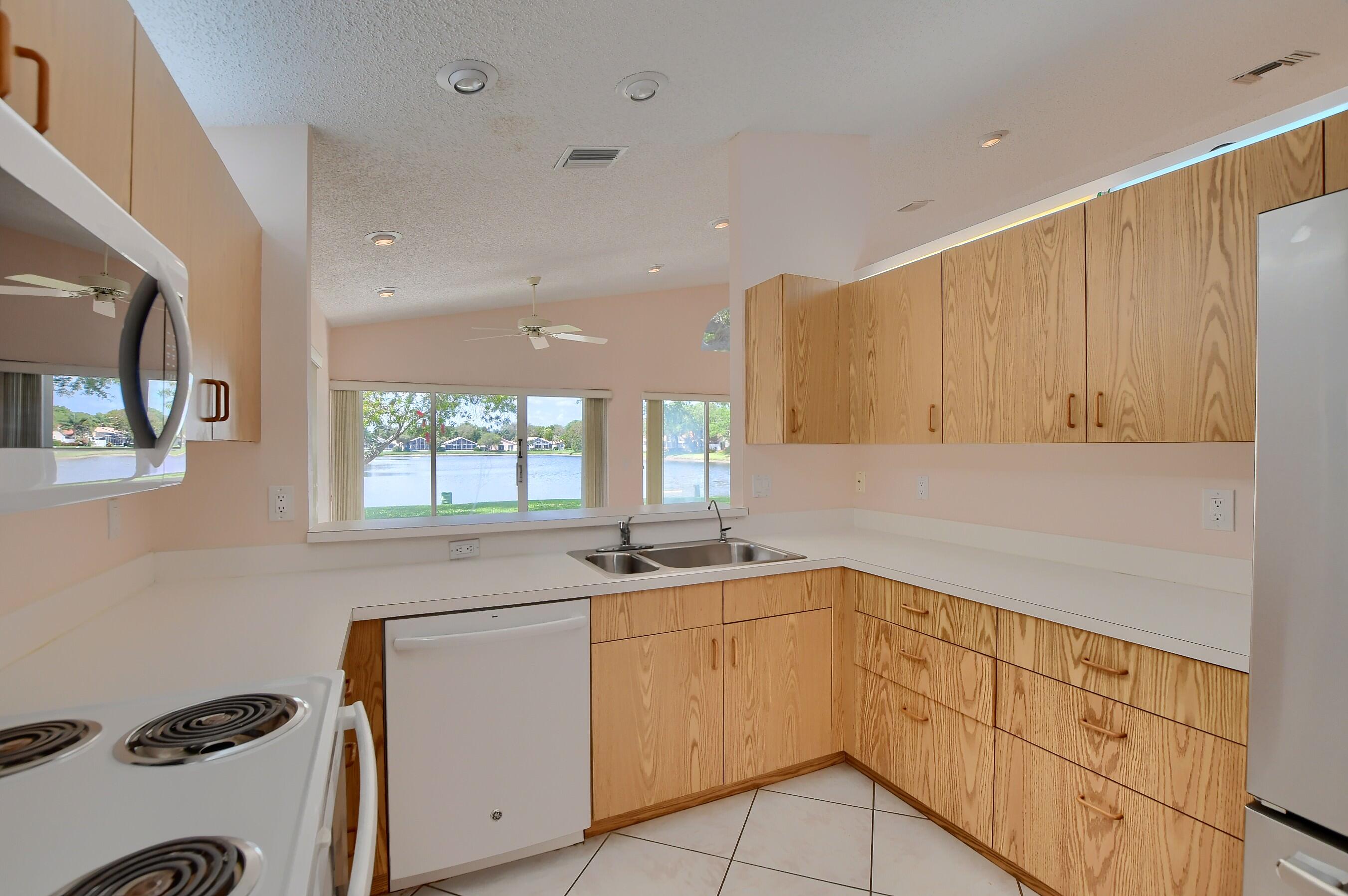 PALM ISLES - Residential